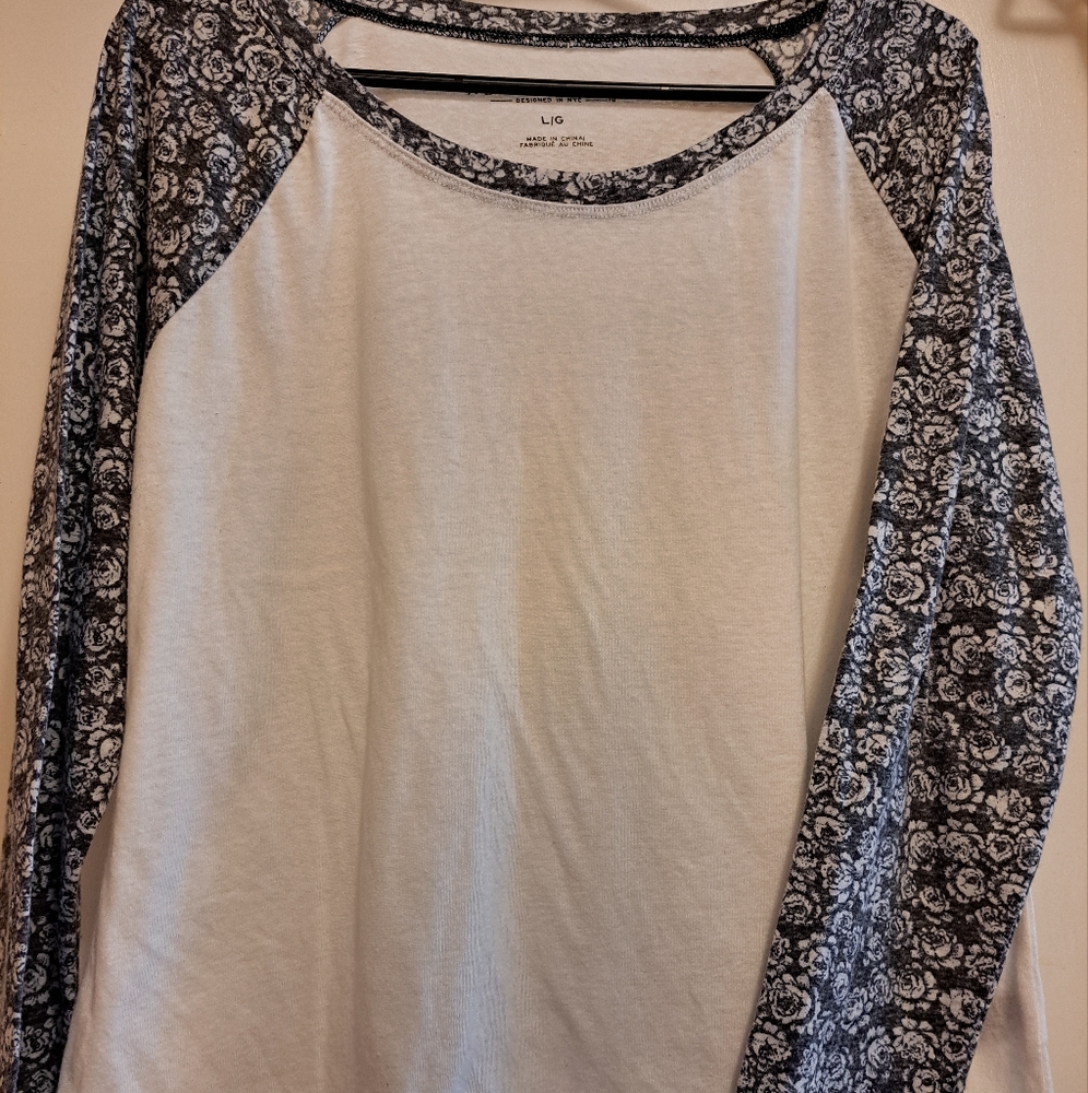 AEROPOSTALE Women's lightweight t-shirt